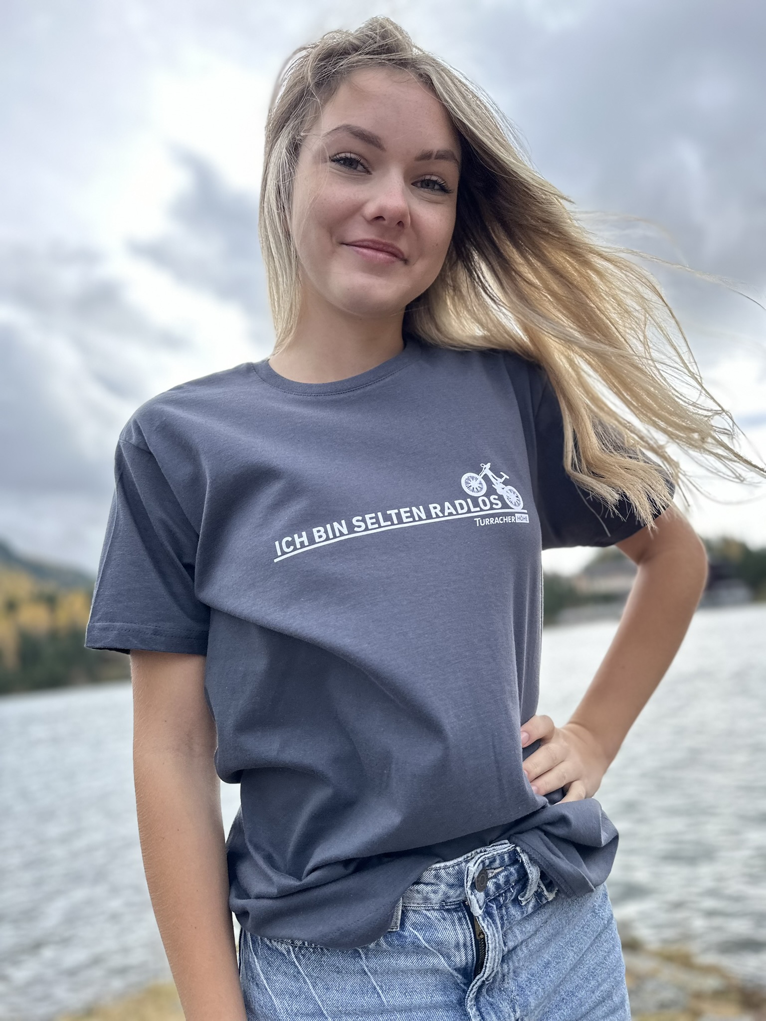 T-Shirt "Ich bin selten radlos" grau