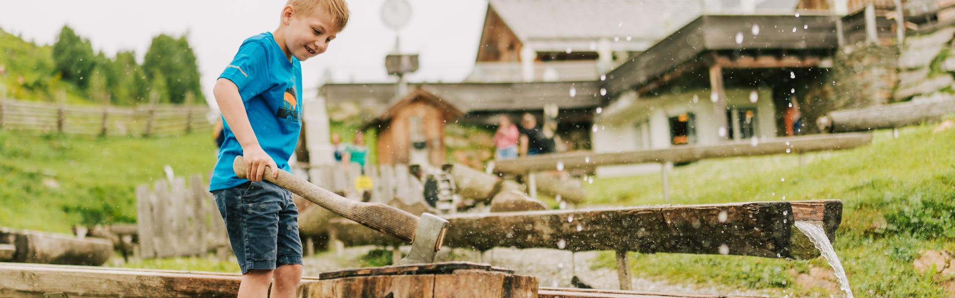 Familie-Almzeit-Kulinarik-64 ©WEKNOWMEDIA