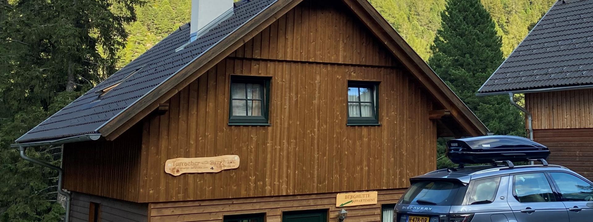 IMG_0052 (2) IMG_0052 (2)