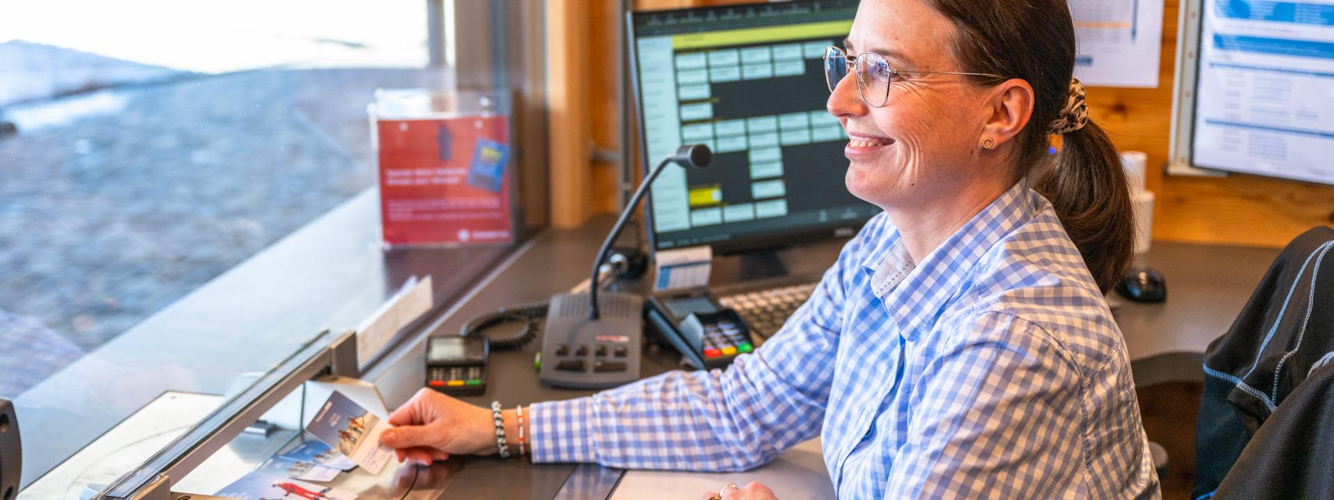 27 - Rossmann-TMG-Turrach-Mitarbeiter-Winter-2026-WEB-9