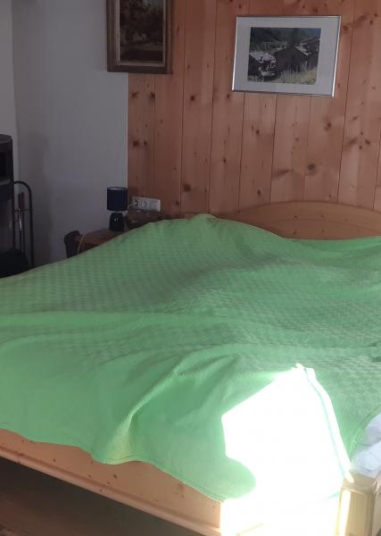 Schlafzimmer mit Sitzecke