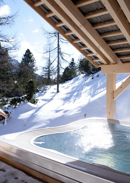 ath_alps_resorts_0112_01