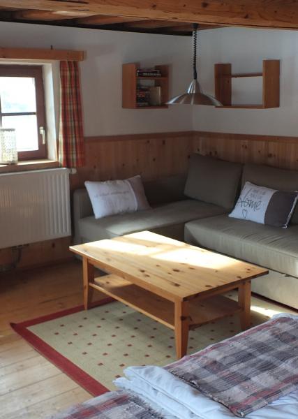 1. OG: großes Schlafzimmer mit Doppelausziehbett