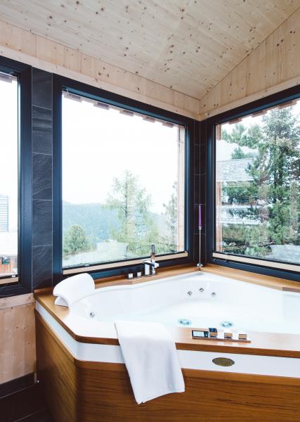 badezimmer-whirlwanne_48640671758_o