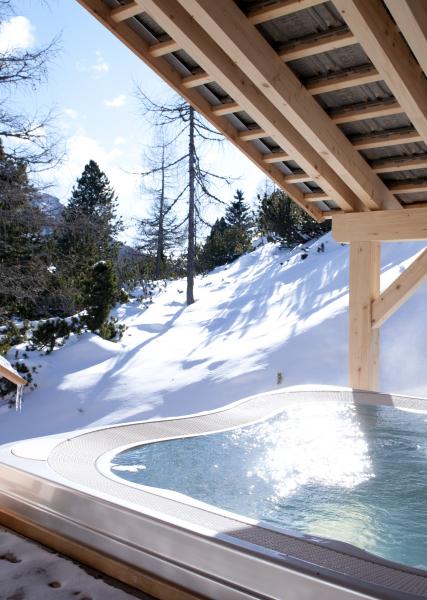 auen-jacuzzi_48640661053_o