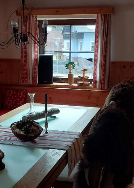 Wohn-/Essbereich mit K&uuml;che