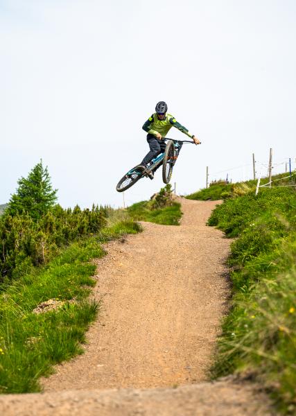 Rossmann-MTB-57