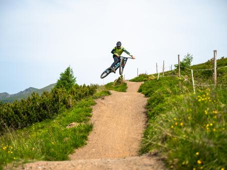 Rossmann-MTB-57