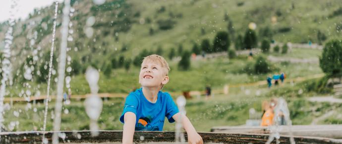 Familie-Almzeit-Kulinarik-70 ©WEKNOWMEDIA