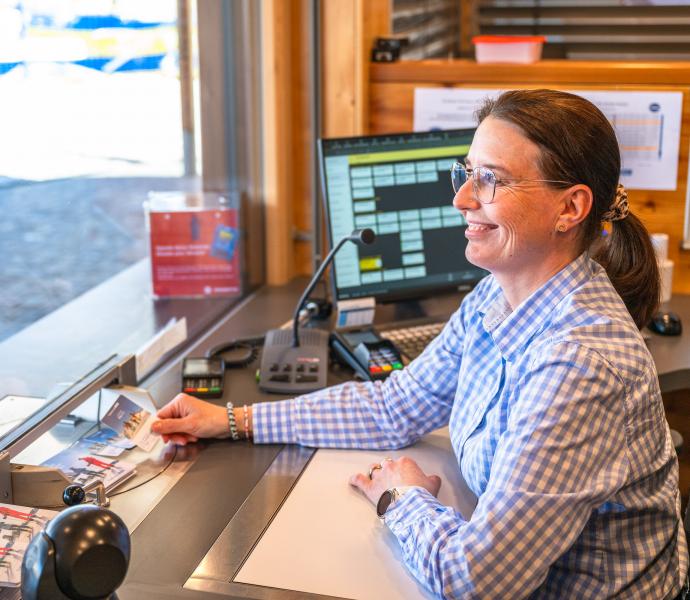 27 - Rossmann-TMG-Turrach-Mitarbeiter-Winter-2026-WEB-9